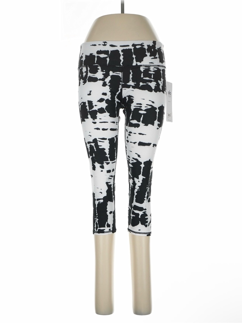 ALO Yoga Black & White Airbrush Capri Leggings